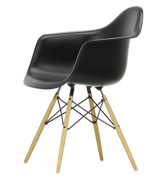 eames fiberglas chair