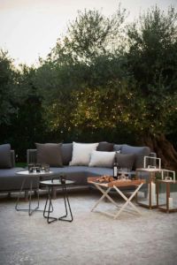 moments-lounge-cane-line