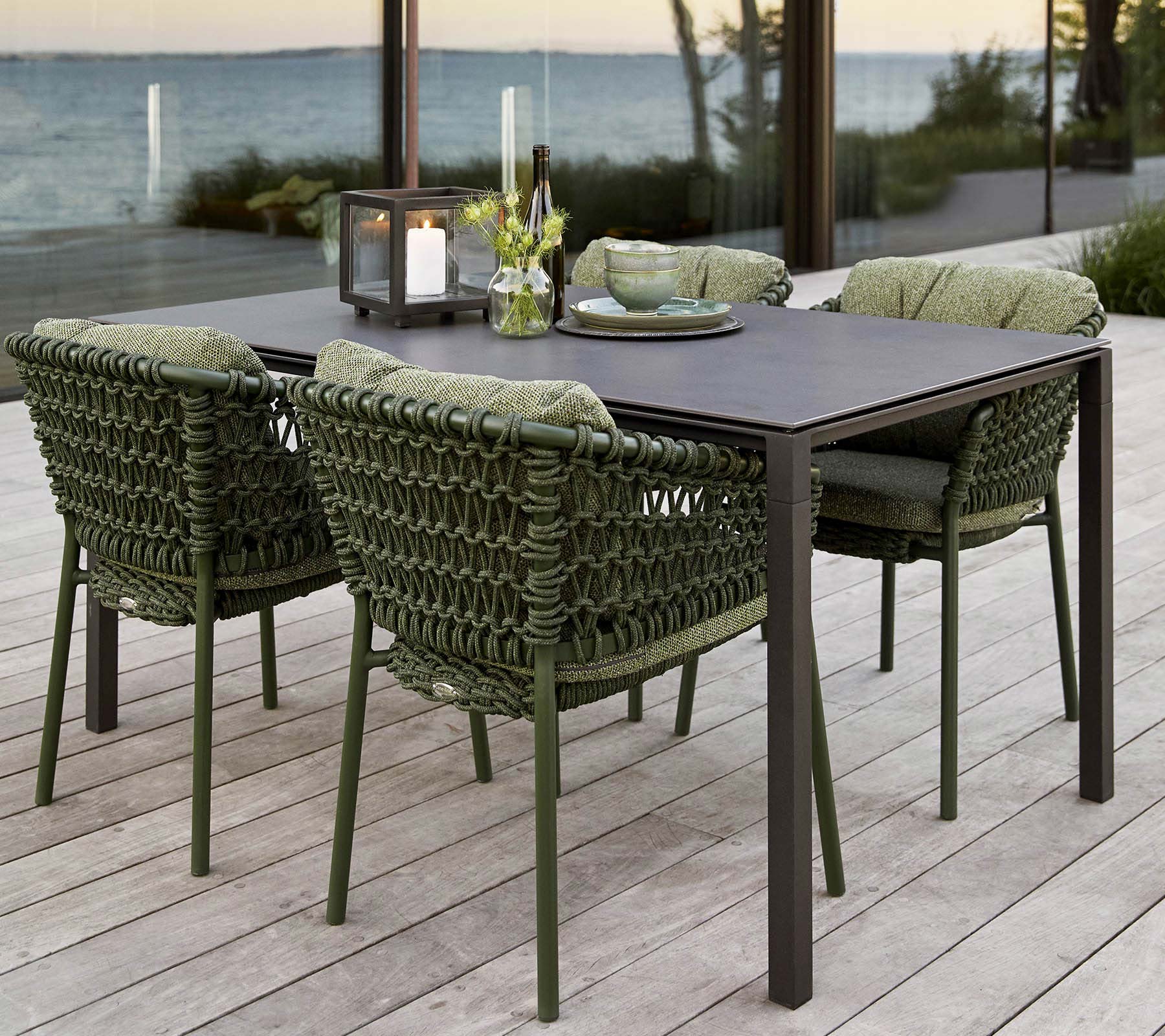 ocean-dining-cane-line
